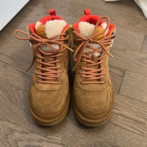 Highland Hi Heritage Suede Ugg Boots